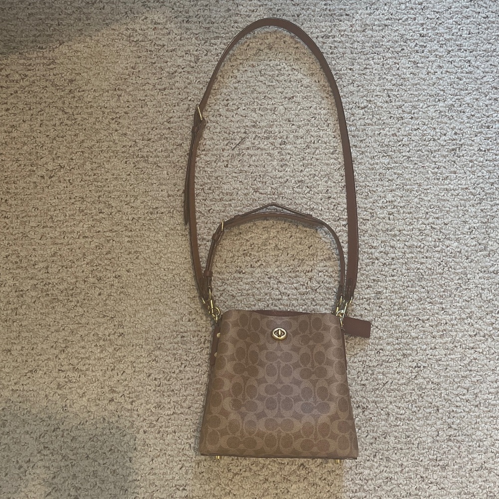 New Tan Coach Purse (Authentic)